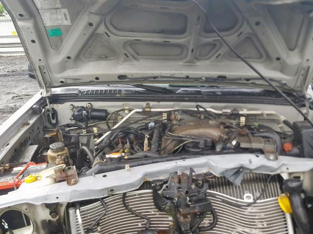 5N1ED28Y22C558493 - 2002 NISSAN XTERRA XE GRAY photo 7