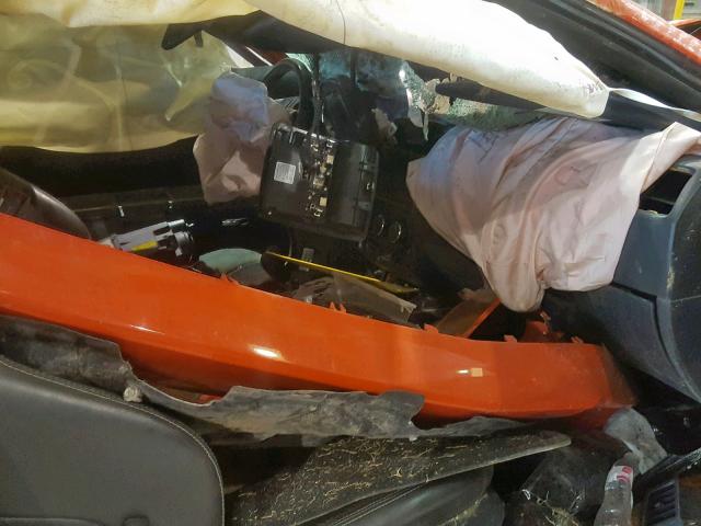 2B3LJ74W09H524339 - 2009 DODGE CHALLENGER ORANGE photo 5