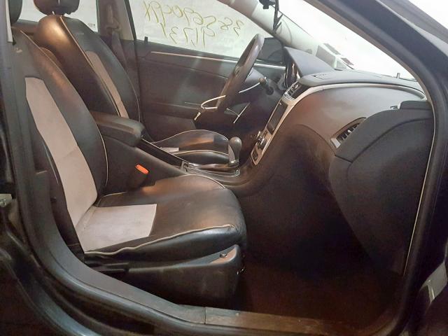 1G1ZH57B79F226396 - 2009 CHEVROLET MALIBU 1LT BLACK photo 5