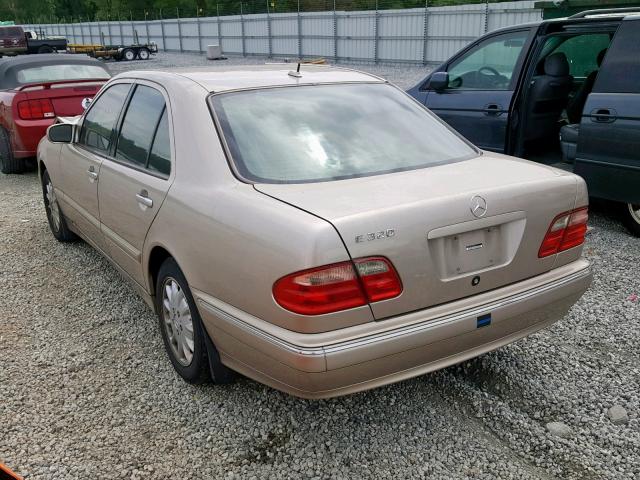 WDBJF65J3YB159097 - 2000 MERCEDES-BENZ E 320 GOLD photo 3