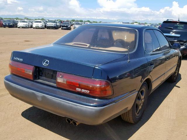 JT8GK13T3R0053713 - 1994 LEXUS ES 300 GREEN photo 4