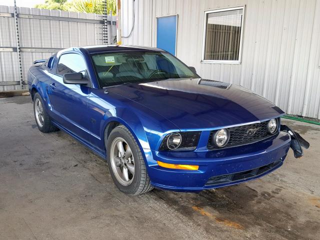 1ZVFT82H065264976 - 2006 FORD MUSTANG GT BLUE photo 1