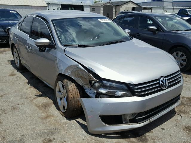 1VWBS7A37EC111054 - 2014 VOLKSWAGEN PASSAT SE SILVER photo 1