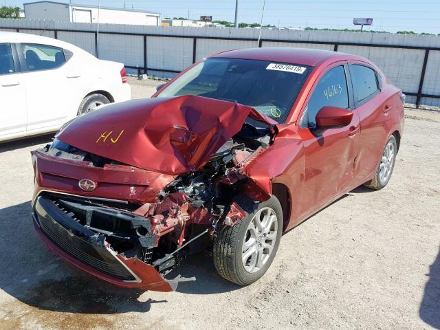 3MYDLBZV5GY123765 - 2016 TOYOTA SCION IA RED photo 2