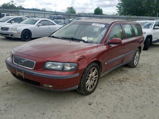 YV1SW53D312031939 - 2001 VOLVO V70 T5 TUR MAROON photo 2