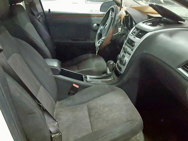 1G1ZC5E18BF353740 - 2011 CHEVROLET MALIBU 1LT WHITE photo 5