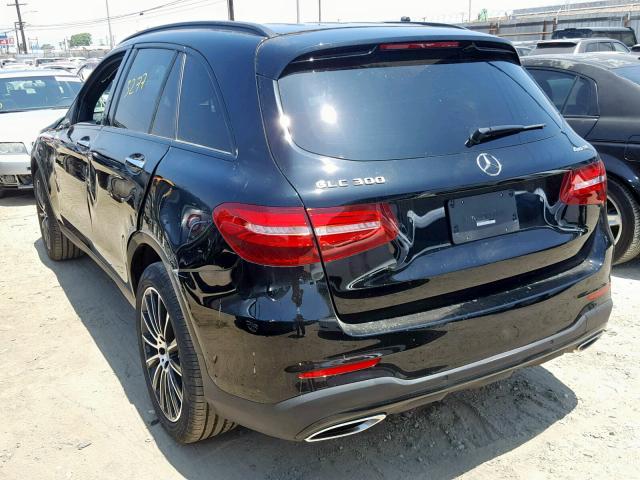 WDC0G4KB0JV113236 - 2018 MERCEDES-BENZ GLC 300 4M BLACK photo 3