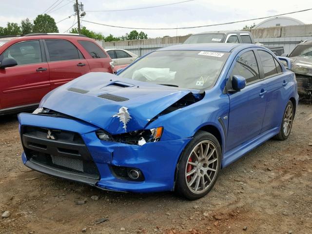 JA32W8FV0FU023903 - 2015 MITSUBISHI LANCER EVO BLUE photo 2