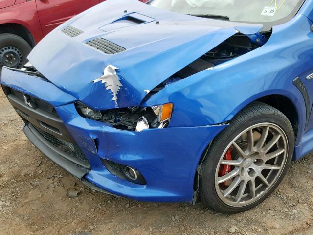 JA32W8FV0FU023903 - 2015 MITSUBISHI LANCER EVO BLUE photo 9