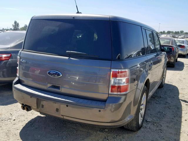 2FMDK51C79BA26054 - 2009 FORD FLEX SE GRAY photo 4