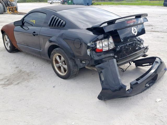 1ZVFT82H165107991 - 2006 FORD MUSTANG GT BLACK photo 3