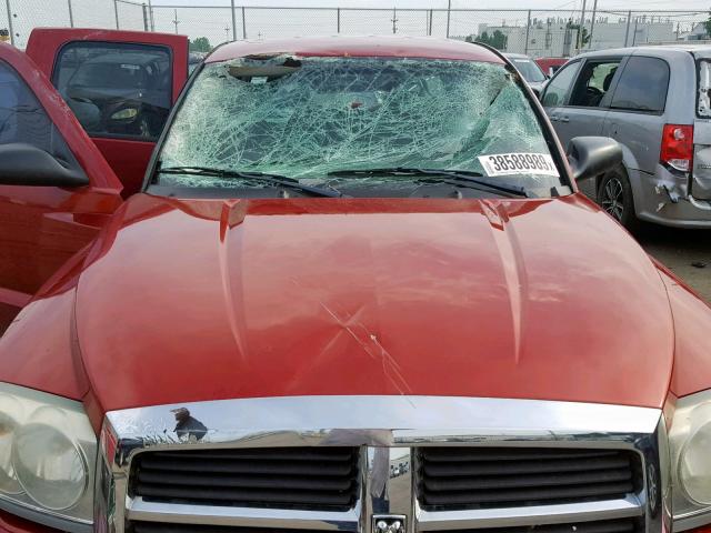 1D7HE48K96S584452 - 2006 DODGE DAKOTA QUA RED photo 9