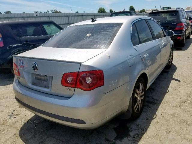 3VWCT81K46M851529 - 2006 VOLKSWAGEN JETTA TDI SILVER photo 4