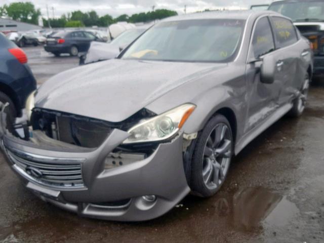 JN1AY1AR3BM570590 - 2011 INFINITI M56 X GRAY photo 2