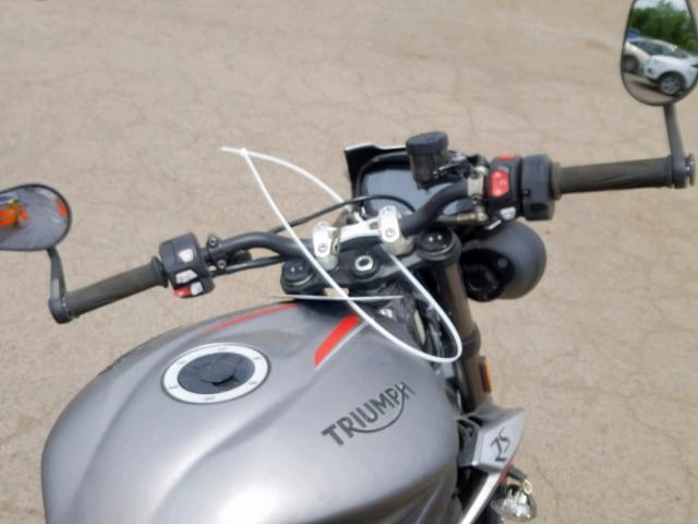 SMTA464S2JT862192 - 2018 TRIUMPH MOTORCYCLE STREET TRI BLACK photo 5