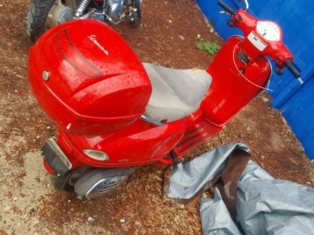 ZAPC386BX65001890 - 2006 VESPA LX 50 RED photo 4