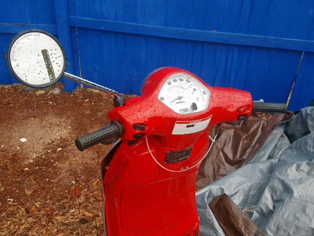 ZAPC386BX65001890 - 2006 VESPA LX 50 RED photo 5