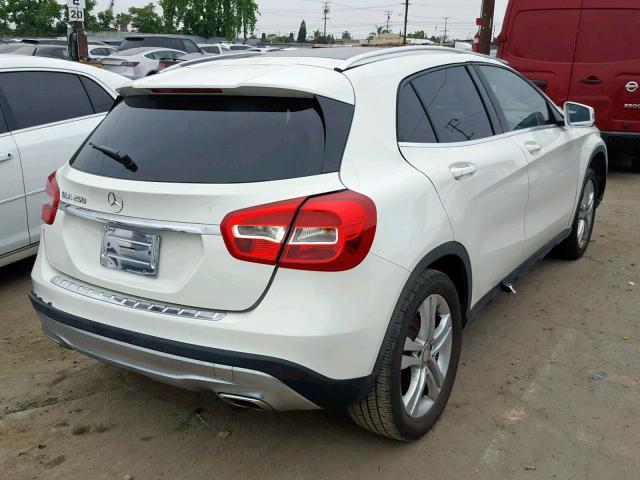 WDCTG4EB9HJ334831 - 2017 MERCEDES-BENZ GLA 250 WHITE photo 4