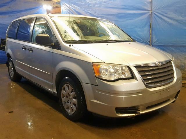 2A8HR44H18R795599 - 2008 CHRYSLER TOWN & COU SILVER photo 1