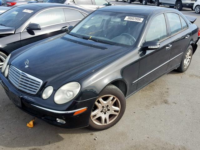 WDBUF65J23A121047 - 2003 MERCEDES-BENZ E 320 BLACK photo 2