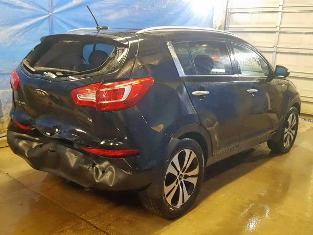 KNDPCCA25D7513717 - 2013 KIA SPORTAGE E BLACK photo 4