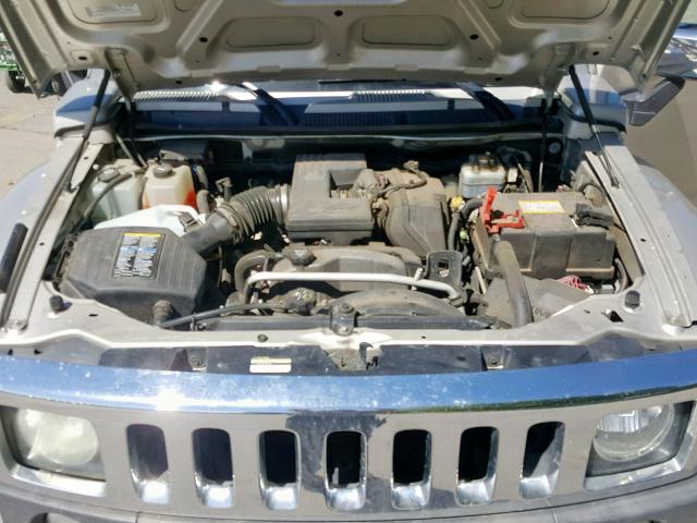 5GTEN13E888123426 - 2008 HUMMER H3 GRAY photo 7