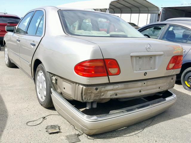 WDBJF25HXXA810221 - 1999 MERCEDES-BENZ E 300TD GOLD photo 3