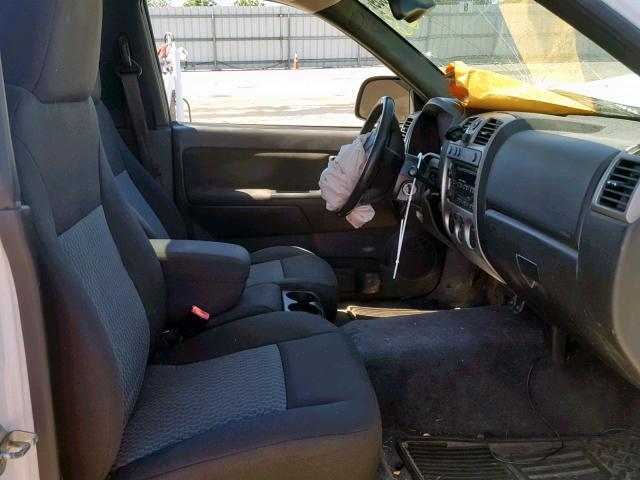 1GCGTCFE3B8104030 - 2011 CHEVROLET COLORADO L WHITE photo 5