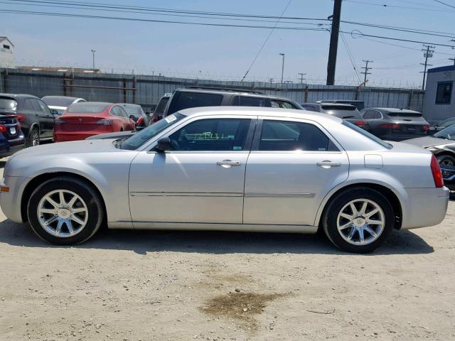 2C3KA43RX6H362806 - 2006 CHRYSLER 300 SILVER photo 9