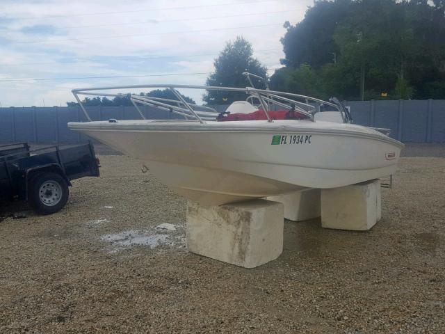 BWCE0481K910 - 2010 BOST BOAT WHITE photo 2