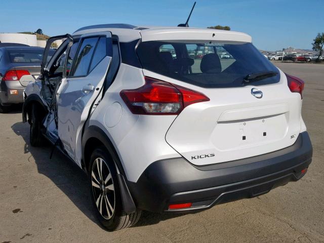 3N1CP5CU5KL471414 - 2019 NISSAN KICKS S WHITE photo 3