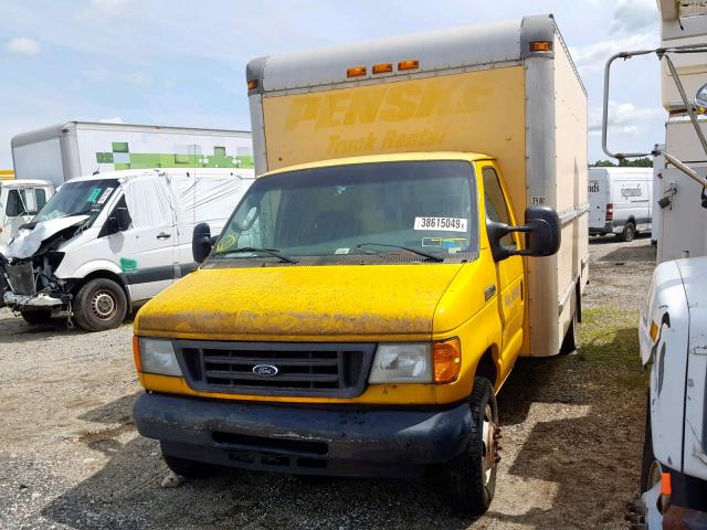 1FDSE35L57DA15025 - 2007 FORD E350 YELLOW photo 2