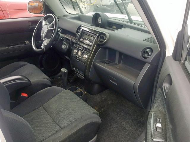 JTLKT324564072156 - 2006 TOYOTA SCION XB 白色 照片 5