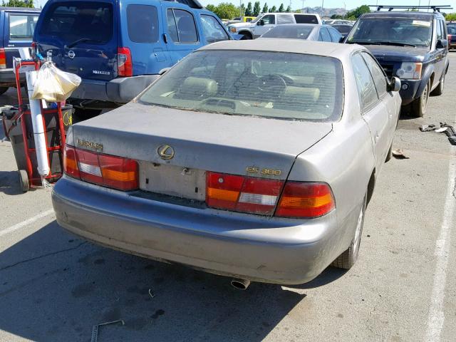 JT8BF22G7V0005098 - 1997 LEXUS ES 300 BEIGE photo 4