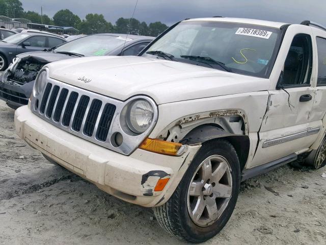 1J8GK58K35W561009 - 2005 JEEP LIBERTY LI WHITE photo 9