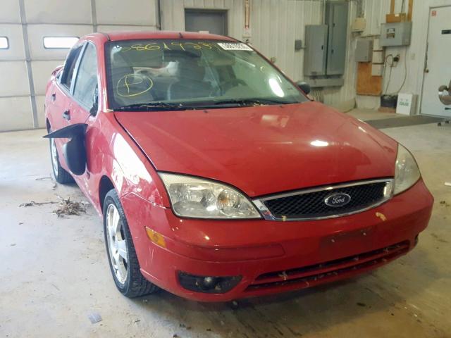 1FAHP34N27W286646 - 2007 FORD FOCUS ZX4 RED photo 1