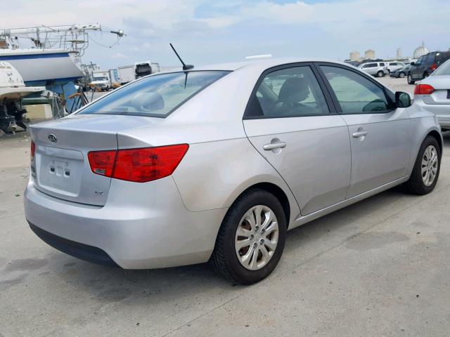 KNAFU4A23C5565627 - 2012 KIA FORTE EX SILVER photo 4