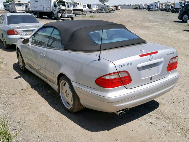 WDBLK74G62T122370 - 2002 MERCEDES-BENZ CLK 55 AMG SILVER photo 3