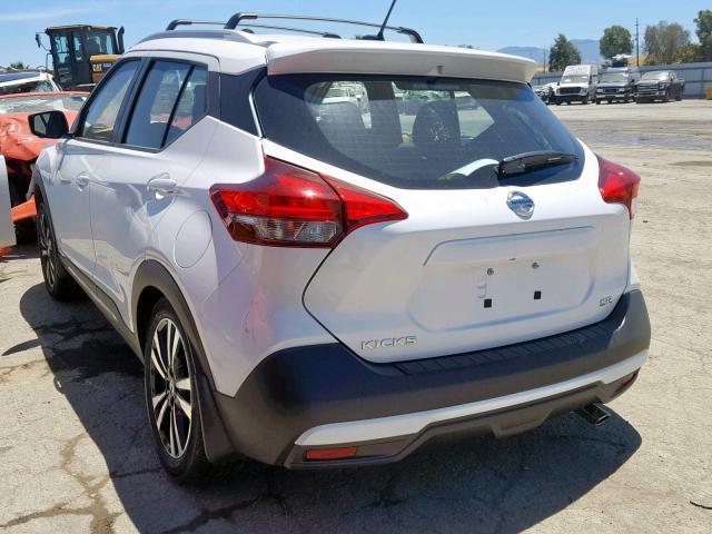 3N1CP5CU8KL493276 - 2019 NISSAN KICKS S WHITE photo 3