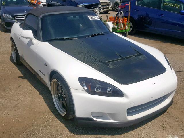 JHMAP11411T002605 - 2001 HONDA S2000 WHITE photo 1