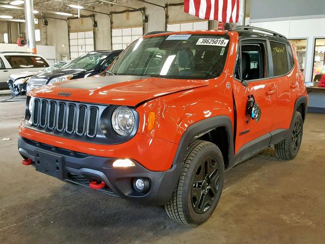 ZACCJBCB8JPJ10483 - 2018 JEEP RENEGADE T ORANGE photo 2