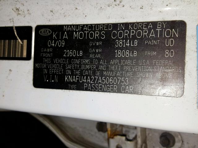 KNAFU4A27A5060753 - 2010 KIA FORTE EX WHITE photo 10