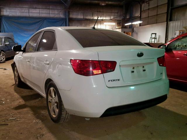 KNAFU4A27A5060753 - 2010 KIA FORTE EX WHITE photo 3