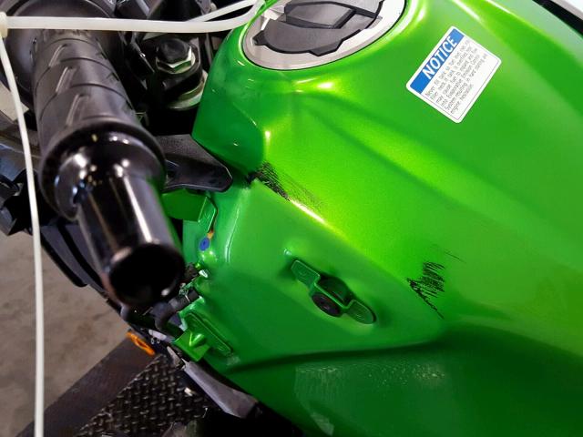 JKALE8B13HDA00031 - 2017 KAWASAKI LE300 B GREEN photo 12