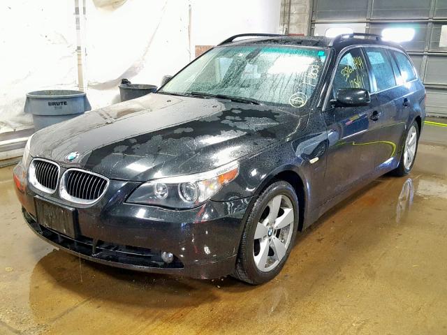 WBANN73556CN03356 - 2006 BMW 530 XIT BLACK photo 2