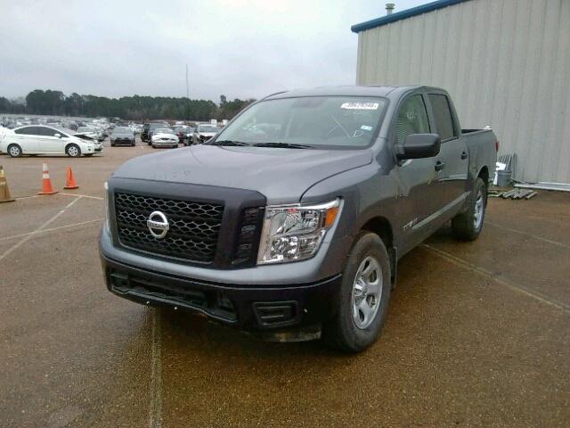 1N6AA1EK2JN515472 - 2018 NISSAN TITAN S CHARCOAL photo 2