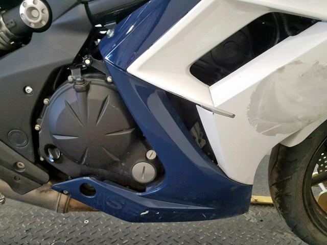 JKAEXEE13EDA16495 - 2014 KAWASAKI EX650 E WHITE photo 5