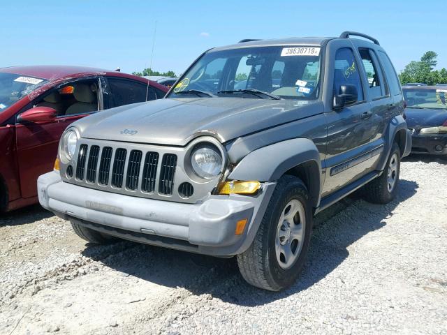 1J4GK48K26W152836 - 2006 JEEP LIBERTY SP GOLD photo 2