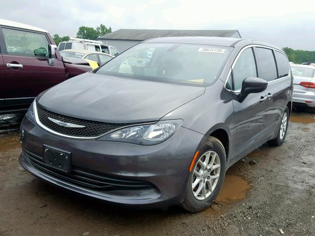 2C4RC1DG6HR513668 - 2017 CHRYSLER PACIFICA T GRAY photo 2