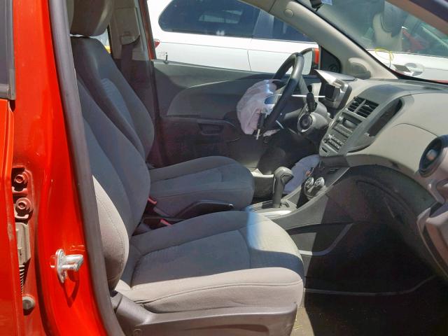 1G1JA5SG7D4106929 - 2013 CHEVROLET SONIC LS ORANGE photo 5